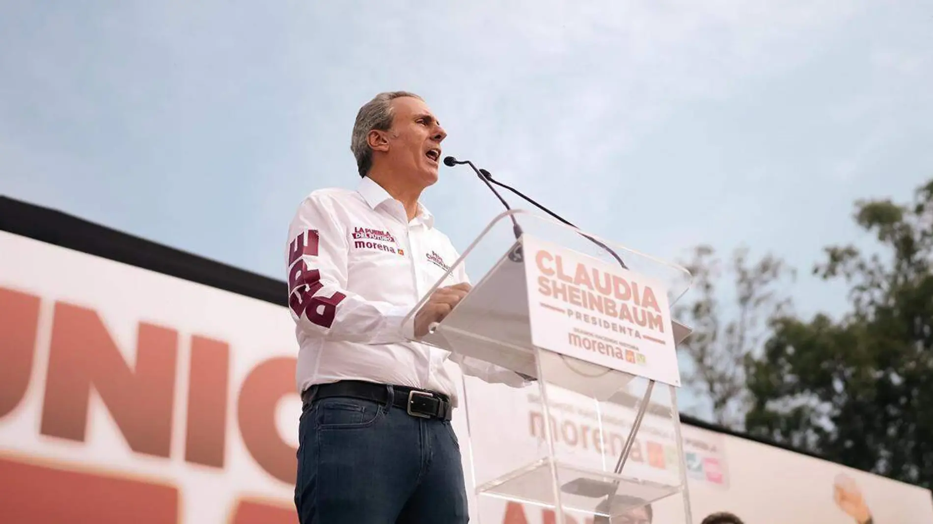 El candidato de la coalición Sigamos Haciendo Historia a la presidencia municipal de Puebla, José Chedraui Budib